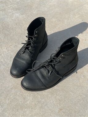 Thursday boot co captain